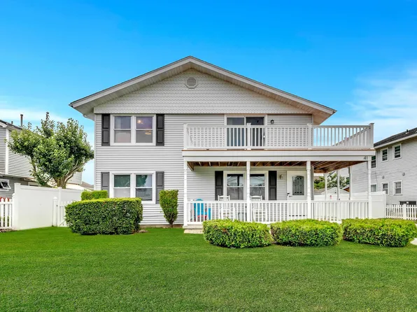 41 Lighthouse Dr #B, Brigantine, NJ 08203