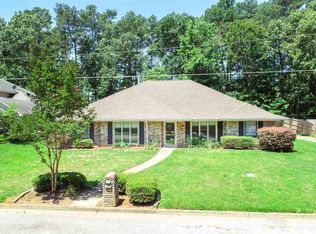 809 Pinegrove Ln, Longview, TX 75604