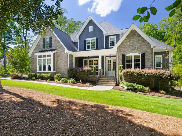 30 Ocoee Falls Dr, Chapel Hill, NC 27517
