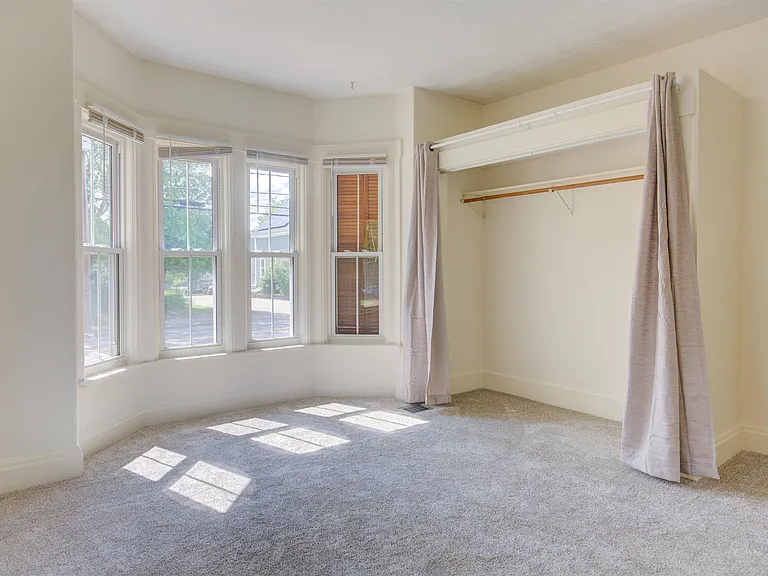 8 Chase Ave #1 — Photo 5