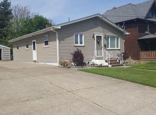 2216 Greengarden Rd, Erie, PA 16502