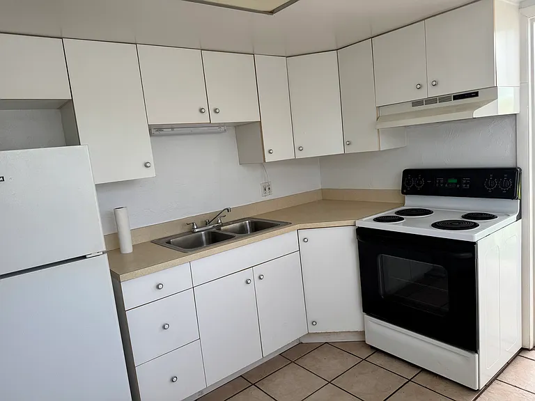 3480 32nd Ave N #105 — Photo 3