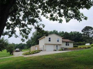 3211 Bauman Hill Rd SE, Lancaster, OH 43130