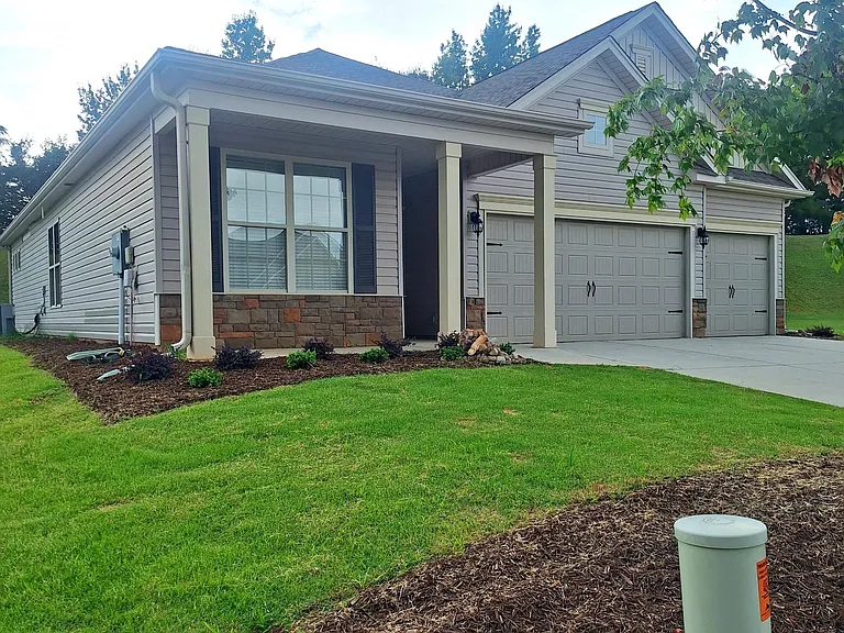 307 Maple Forge Way — Photo 3