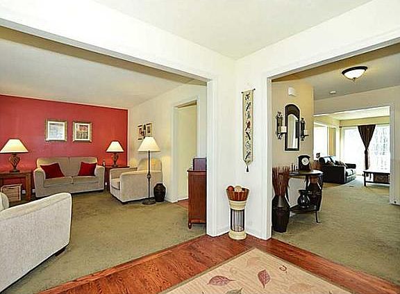 3rd image of 320 Marshall Heights Dr