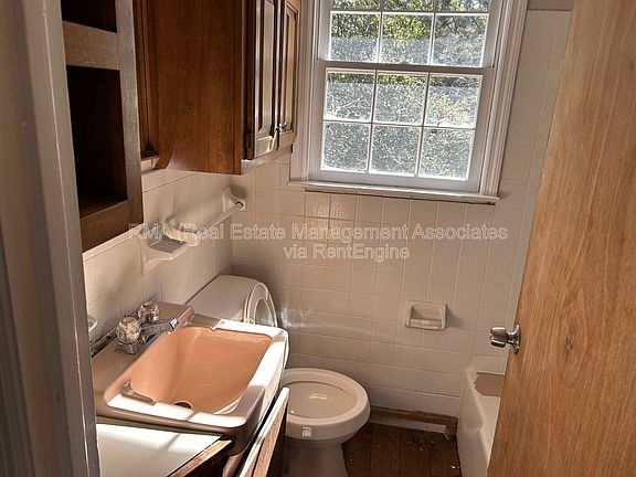 5th image of 1532 Meriwether St