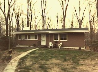 21 Lolly Ln E, Stamford, CT 06903