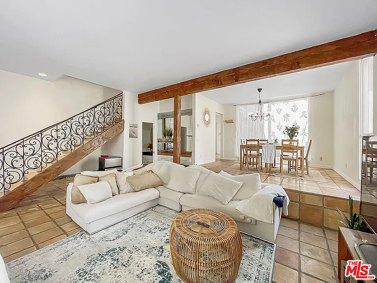 28340 Rey De Copas Ln — Photo 1