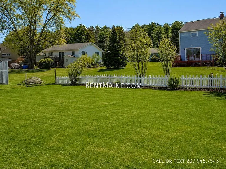 205 Silk St — Photo 22