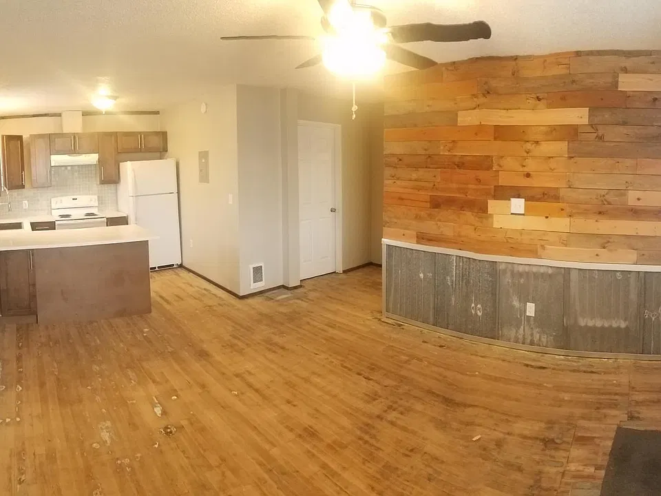 330 E Montgomery Ave