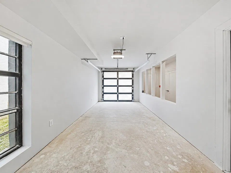 The Duke | 2121 Ward Place NW | Luxury Residences