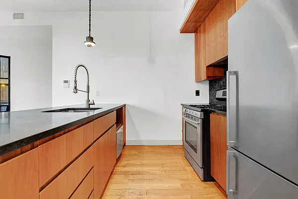 Rented by Compass | media 27