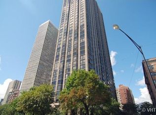 2650 N Lakeview Ave APT 4110, Chicago, IL 60614