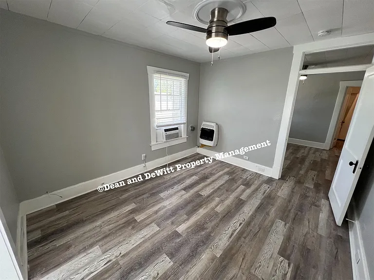 932 10th St N #3 — Photo 2