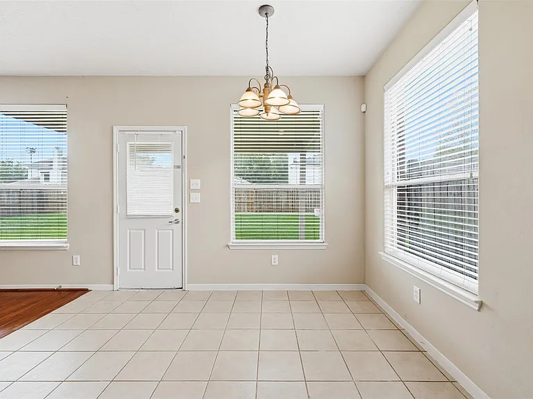 18010 Timber Crossing Ln — Photo 18