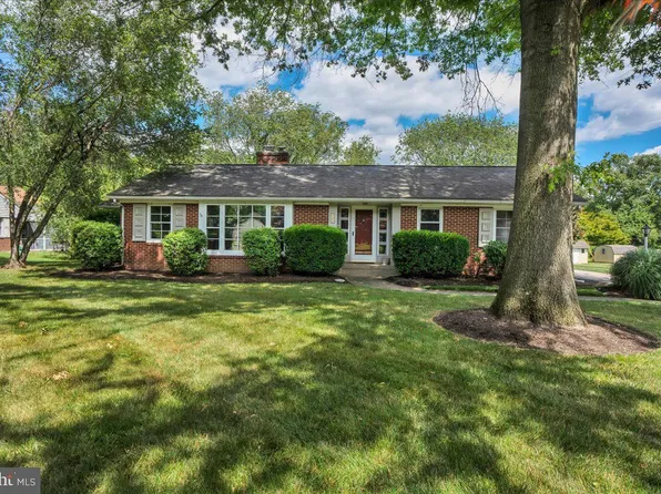 121 Tyson Rd, Newtown Square, PA 19073