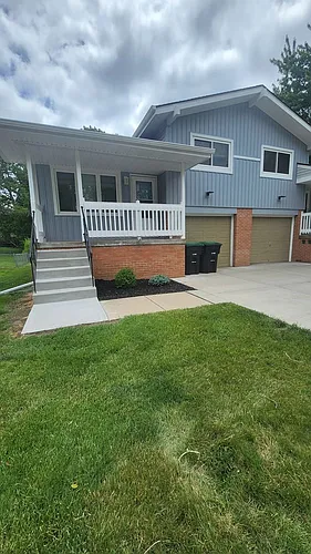 5633 Parker St Photo 1