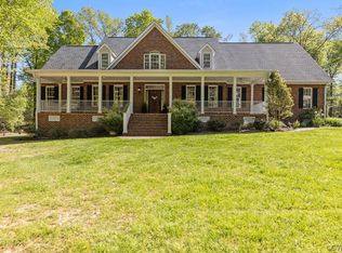 8707 Holly Hill Rd, Quinton, VA 23141