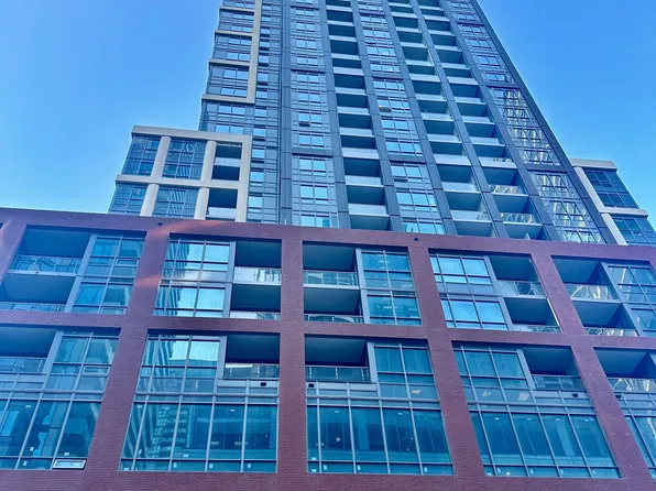 108 Peter St, Toronto, ON