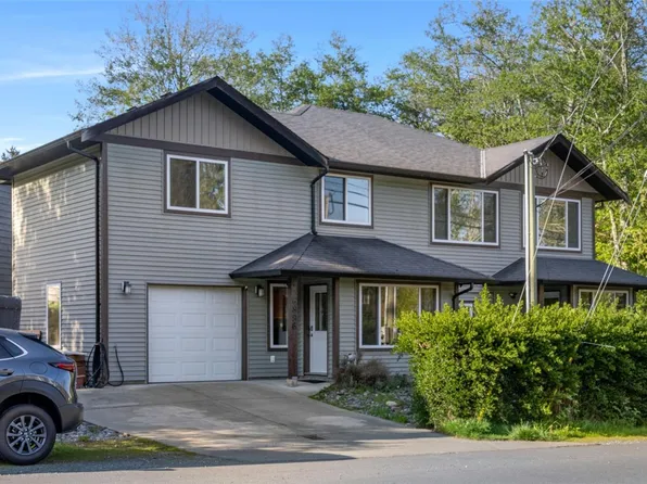 6896 Beaton Rd, Sooke, BC V9Z 0M3