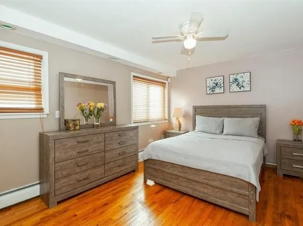 7012 Cottage Avenue image 9 of 14