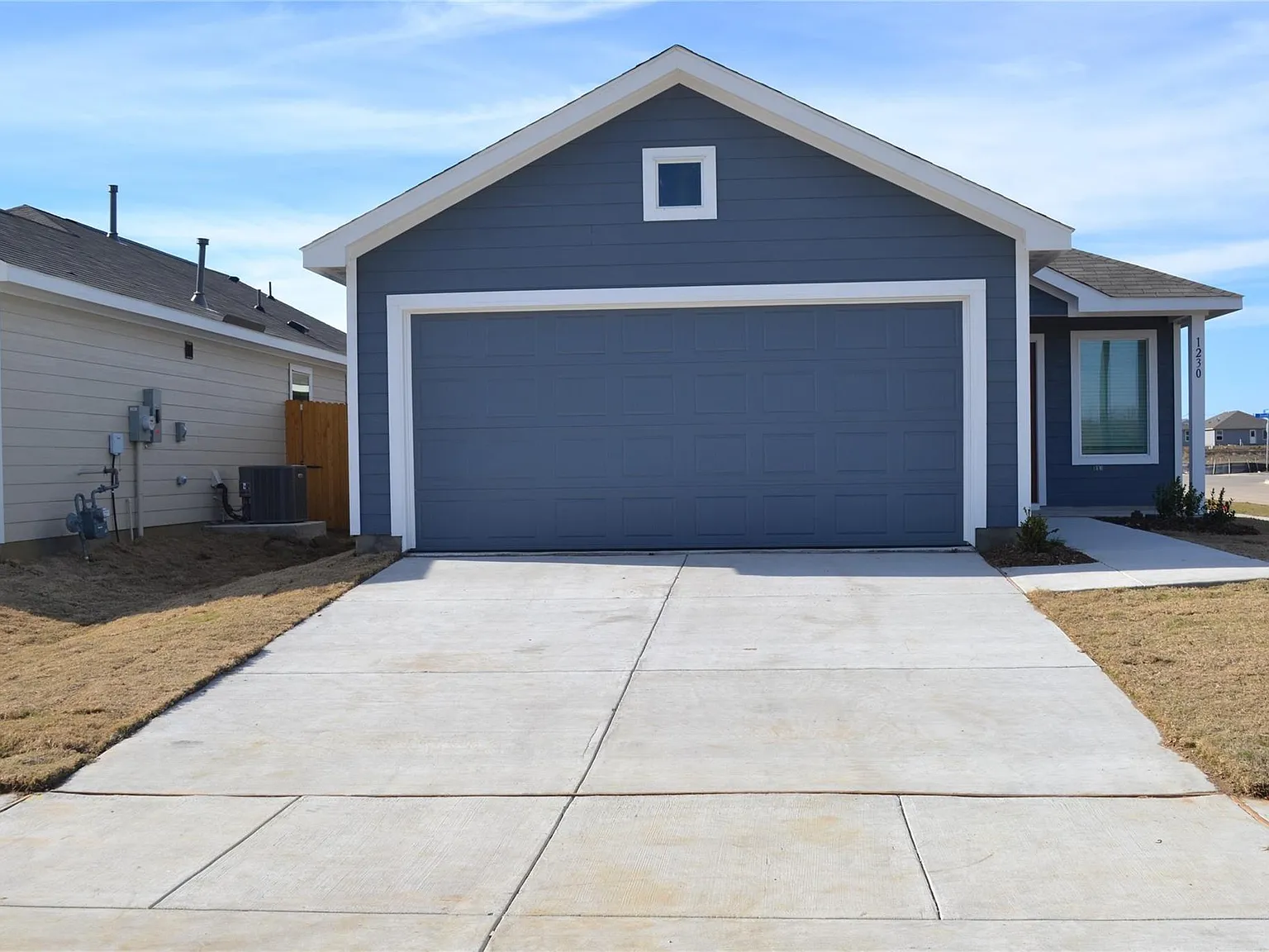 3 bed, 1440 sqft, $1,749 — Photo 1