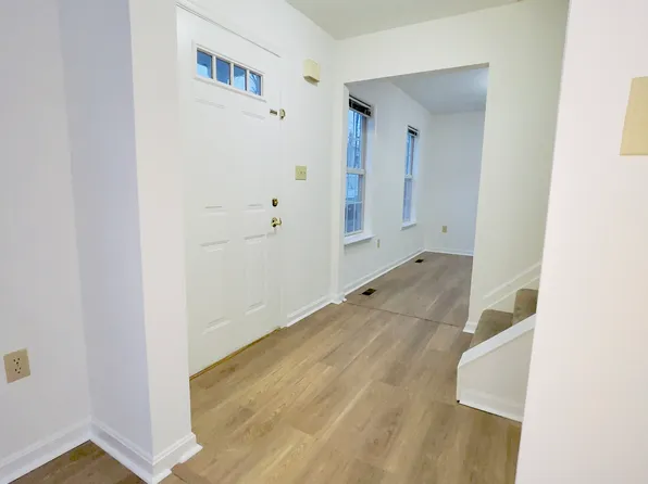 8346 Lincoln Dr, Jessup, MD 20794