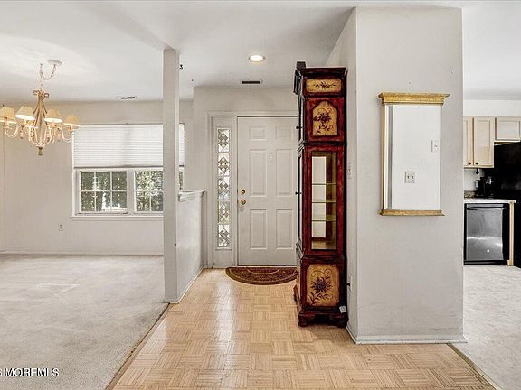 5th image of 74 Ridge Place