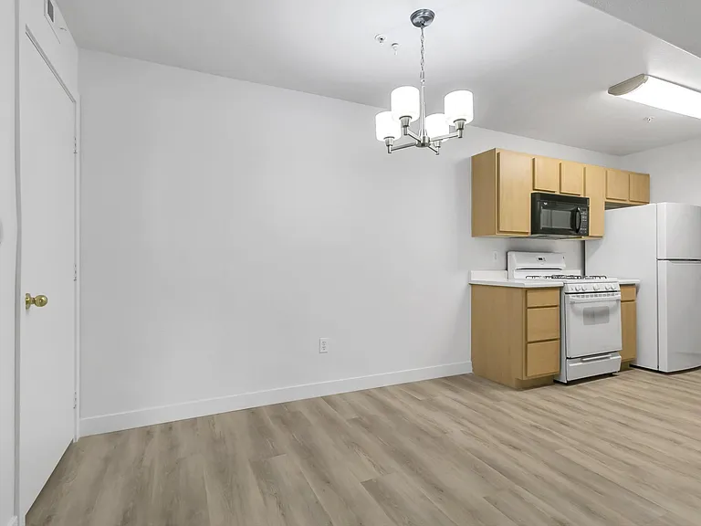 950 Seven Hills Dr #1016 — Photo 14
