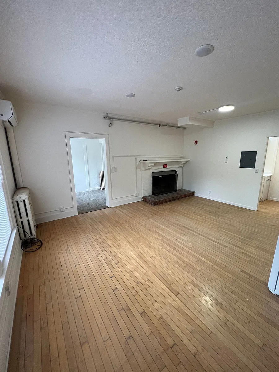 Building Photo - 509 Wyckoff Rd #5