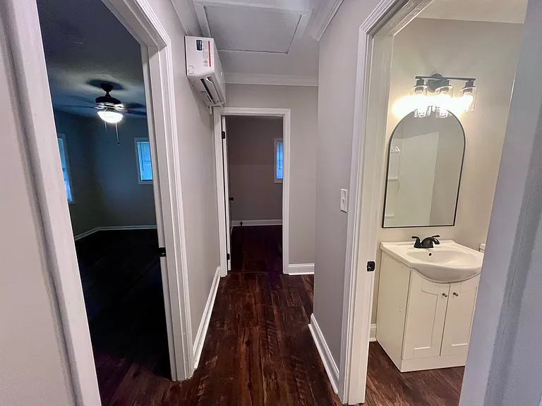 378 Badger Ln — Photo 3