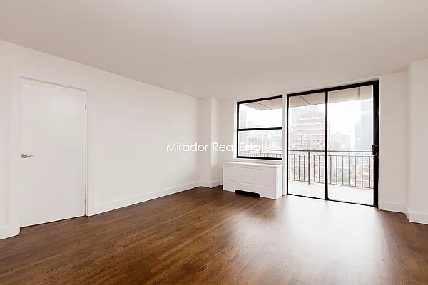 Rented by Mirador Real Estate | media 6