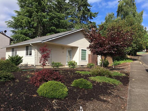 Corner lot with attractive landscaping and good sun exposure, which makes the home bright and inviting.