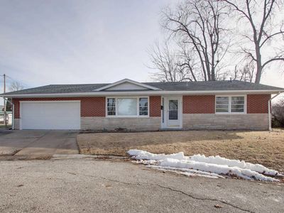 225 Park Plz, Quincy, IL, 62301