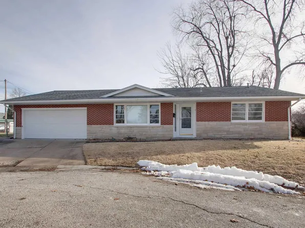 225 Park Plz, Quincy, IL 62301