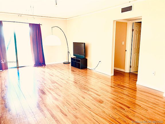 3rd image of 400 Kings Point Dr APT 308