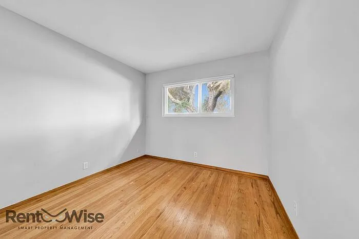 2080 Helena Way — Photo 11