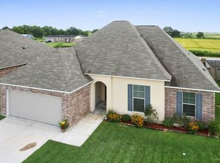 211 Golden Harvest Ln, Rayne, LA 70578