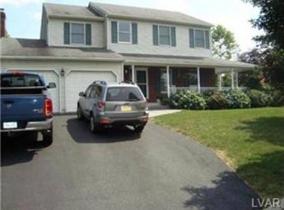 4200 Hummingbird Ln, Bethlehem, PA 18020