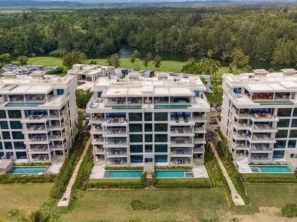 7000 Four Seasons Blvd #Penthouse 5501, Rio Grande, PR 00745