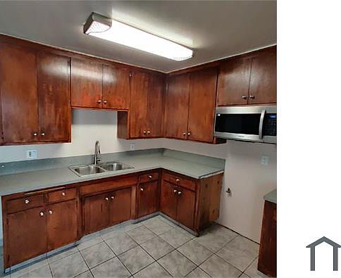 2nd image of 1306 W 94th St APT 2