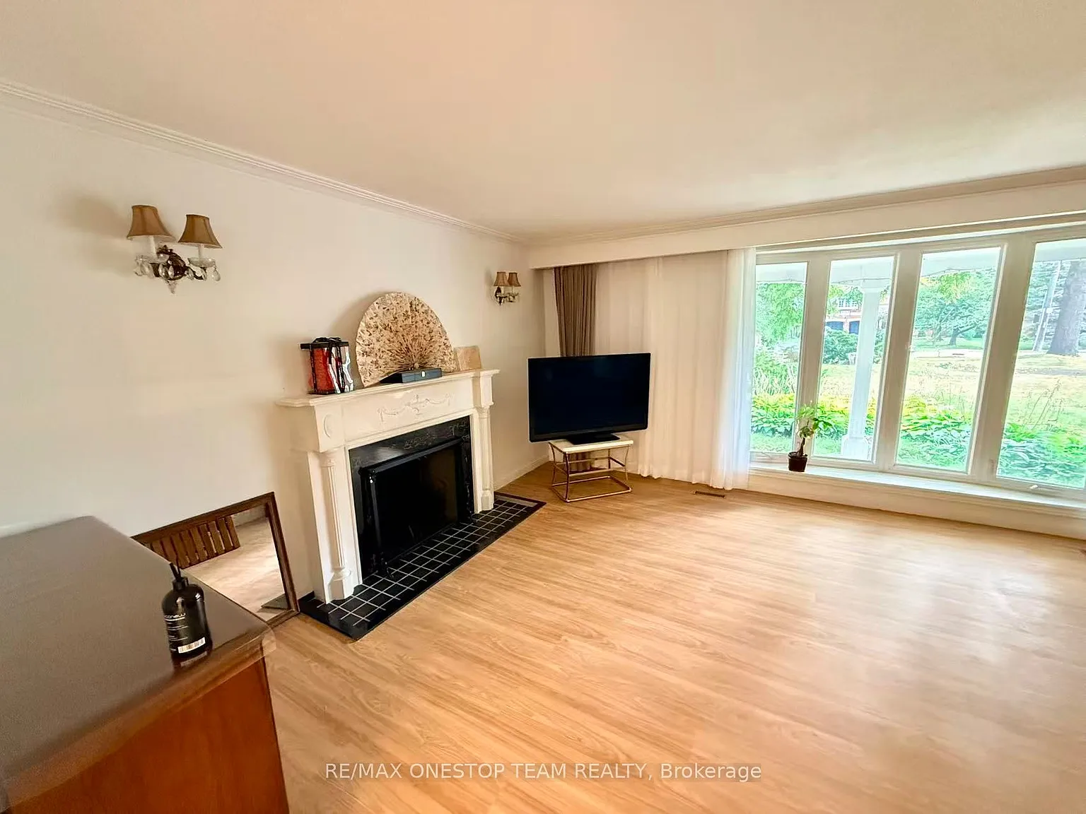 5 bed, $3,950 — Photo 4