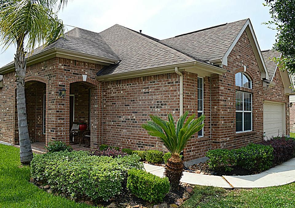 1st image of 25612 Southwood Oaks Ct