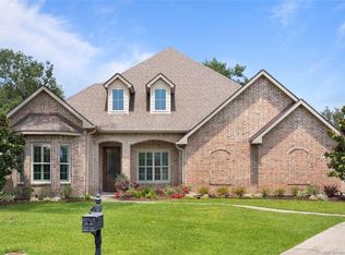 2700 Rue Calais Dr, Lake Charles, LA 70605