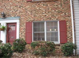 631 E Gunston Ct, Winston Salem, NC 27106