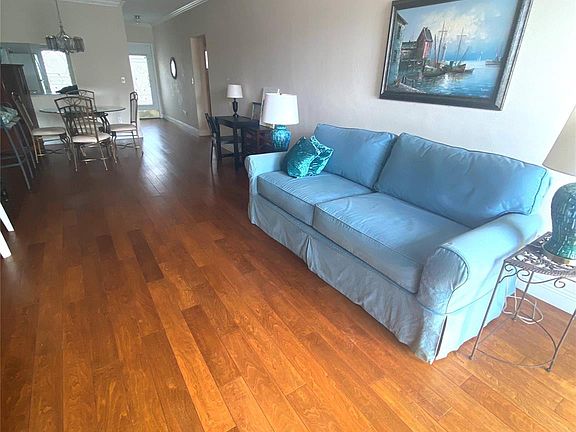 3rd image of 2500 Diana Drive #209
