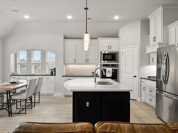 3rd image of 5005 Ridgeview Ln