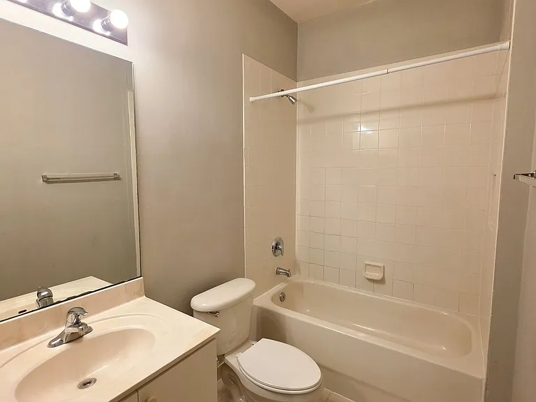 2565 Langrove Ln SW — Photo 15