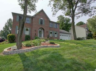 2404 W Bayberry Dr, Harrisburg, PA 17112