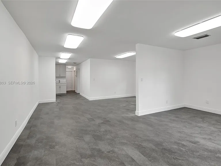 5980 SW 40th Ave #E — Photo 5